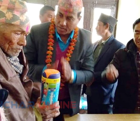 वडा नम्बर १२ ले जेष्ठ नागरिकलाई सम्मान