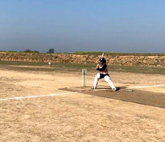 क्रिकेट प्रतियोगिताको फाइनल खेलमा सिद्धार्थ र पद्मोदय भिड्दै
