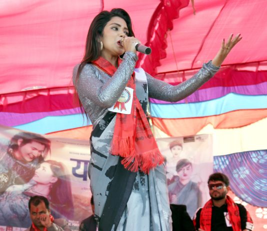 धारापानीमा कलाकारसँगै झुमे दर्शक, भोलि पनि सांस्कृतिक कार्यक्रम हुने