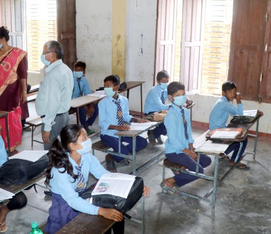 विद्यालय खुलेसँगै स्वास्थ्य मापडण्डका बारेमा अनुगमन