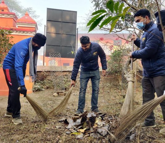 त्रिभुवननगर जेसीजद्वारा गोरक्षरत्ननाथ मन्दिरमा सरसफाई