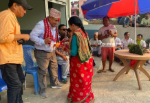 काँग्रेसको पाटी कार्यक्रममा नगरपालिकाका कर्मचारी उद्घोषक