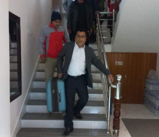 मन्त्री जिताउन दाङ आएका सचिव र डिजी रातारात लखेटिए