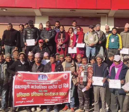 एमालेले गर्यो बङ्गलाचुलीमा प्रशिक्षक प्रशिक्षण