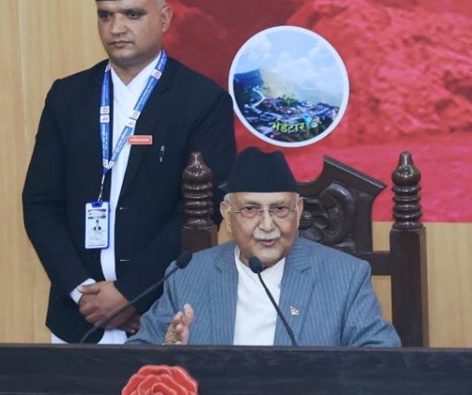 मुलुकलाई समृद्धिको मार्गमा अघि बढाउन सरकार प्रतिबद्ध: प्रधानमन्त्री ओली