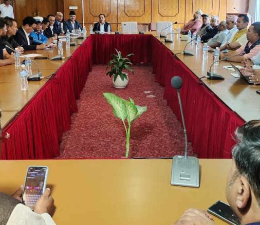 सरकार र यातायात व्यवसायीबीचको वार्ता निष्कर्षविहीन, भोलि पुनः बैठक बस्ने