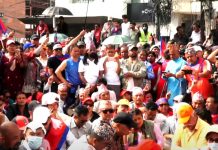 राजसंस्था समर्थकद्वारा धर्ना सुरु