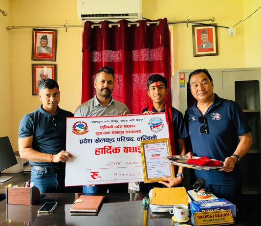 खेलाडी र प्रशिक्षकलाई प्रदेश सरकारद्वारा सम्मान