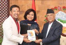 प्रधानमन्त्रीदेखि सर्वसाधारणलाई उपन्यास पढाउँदै प्रियासन