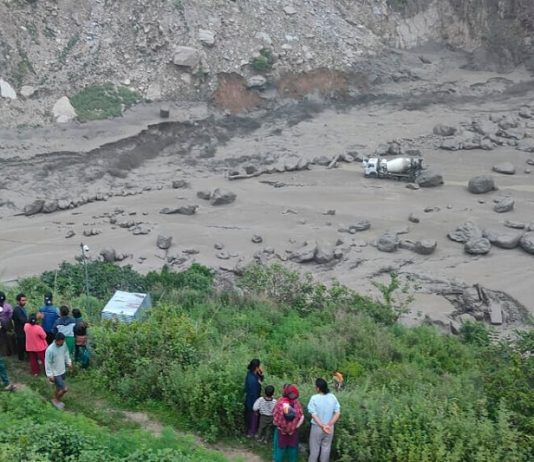 भोटेकोशीमा हिमताल फुटेर बाढी आएको हुन सक्ने ईसीमोडको अनुमान