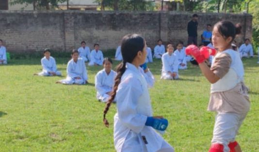 राप्ती गाउँपालिकामा किशोरीहरूका लागि आत्मरक्षा तालिम सम्पन्न