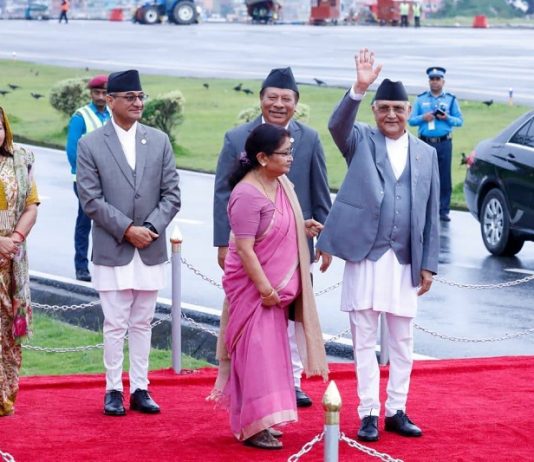 प्रधानमन्त्री ओली चीन प्रस्थान तस्बिर : प्रधानमन्त्रीकाे सचिवालय