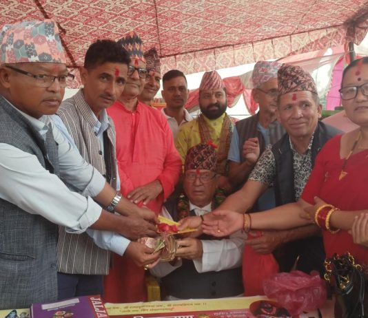 शिव महापुराण र महाआरतीमा रोका परिवारद्वारा ६२ हजार नगद सहयोग