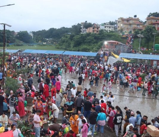 गोकर्णेश्वरमा बिहानैदेखि श्रद्धालुको घुइँचो