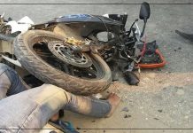 तुलसीपुरमा दुई मोटरसाइकल ठोक्किँदा एकको मृत्यु, दुई घाइते