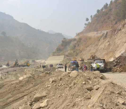 बिपी राजमार्गमा यो महिनाभर राति गाडी गुडाउन रोक