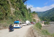 मुख्य सडकहरूमा निर्वाध रूपमा गाडी सञ्चालन