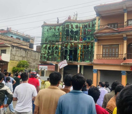 आगलागीपछि ठप्प तुलसीपुर मालपाेत सेवा शुक्रबारदेखि क्रमशः सुचारु