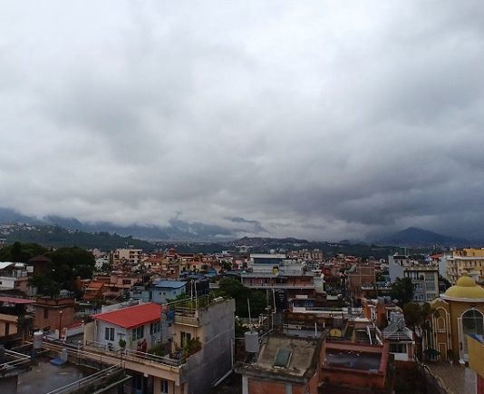 आज दिउँसो र राति केही ठाउँमा ठूलो वर्षाको सम्भावना