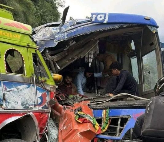 ७ वटा गाडी एकैपटक ठोक्किए, थप विवरण आउन बाकी