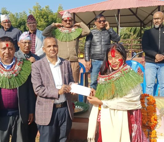 एमबीबीएस प्रवेश परिक्षामा नाम निकाल्ने रोशनी सम्मानित