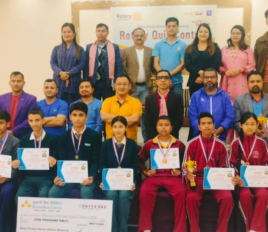 विष्णुप्रसाद शर्मा घिमिरे स्मृति राेटरी क्विज सम्पन्न, गाेर्खा स्कुल प्रथम