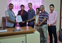 पत्रकार महासंघद्वारा नेपाल नगरपालिका सङ्घलाई ज्ञापनपत्र