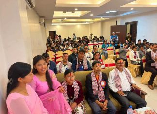 ज्ञानज्योति एजुकेसनल एकेडेमीद्वारा कक्षा ११ का विद्यार्थीलाई स्वागत