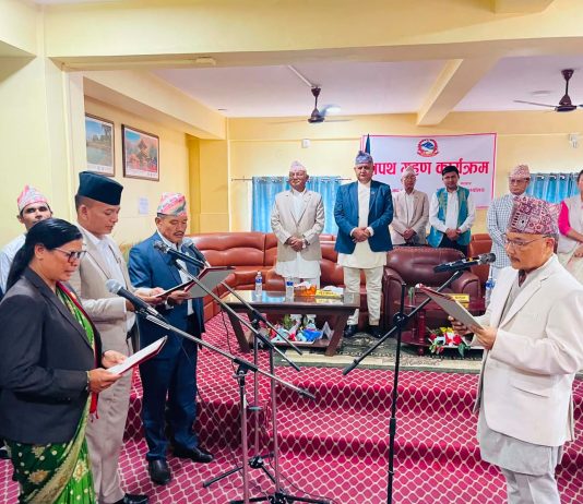 लुम्बिनी प्रदेशका तीन नयाँ मन्त्रीले लिए शपथ