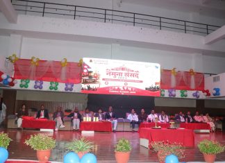 गुरुकुलका विद्यार्थीले गरे नमुना संसदीय अभ्यास