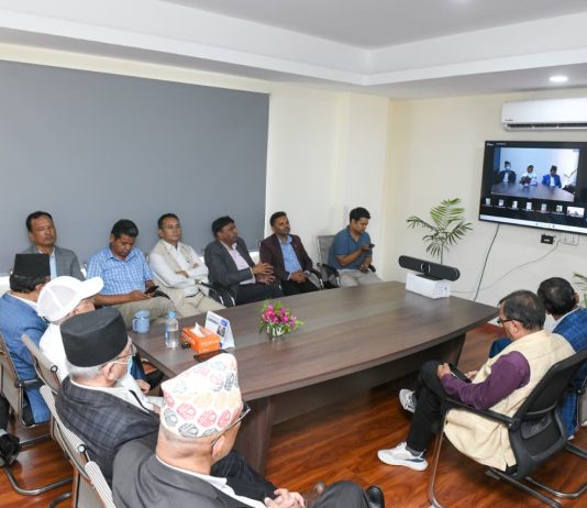 सानातिना मतभेद बिर्सेर पार्टी एकता सुदृढ गर्न एमाले अध्यक्ष ओलीकाे आग्रह